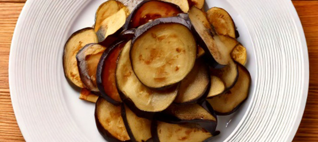 Healthy Recipe - Miso-Glazed Eggplant included in plant-based bento recipes - Paiola